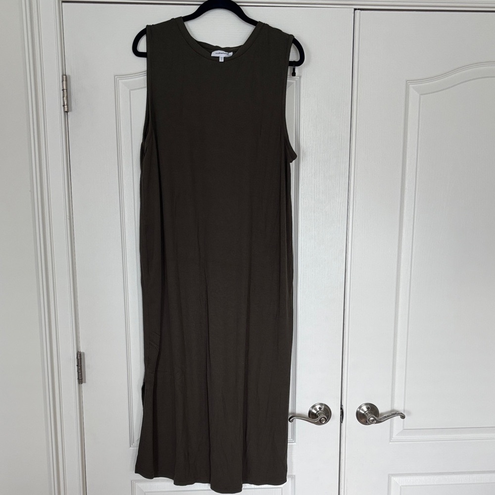 Motherhood Maternity Sleeveless Dark Green Midi Dress